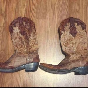 Size 8 cowboy boots